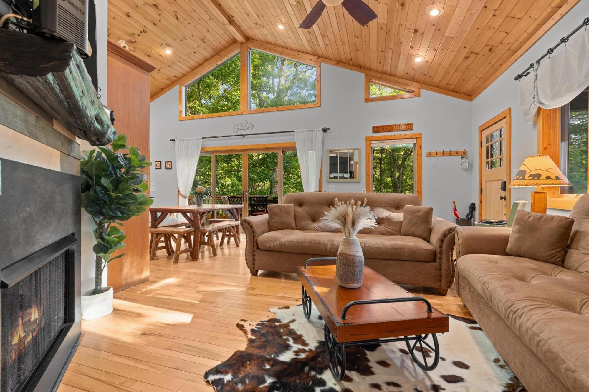 Lux Mtn Cabin Hot Tub, Fire Pit, Game Room 3Bd Franklin Zewnętrze zdjęcie