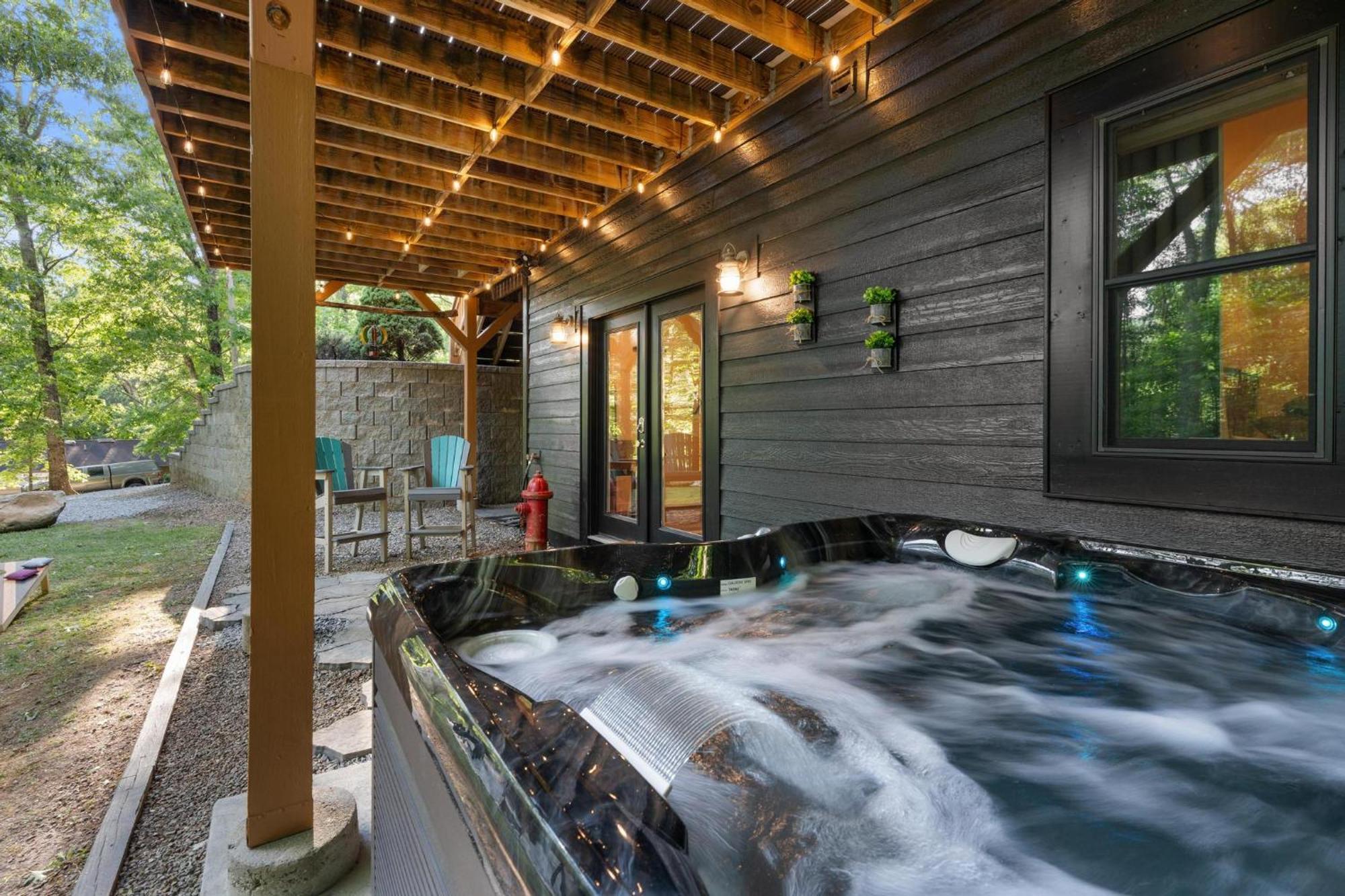 Lux Mtn Cabin - Hot Tub, Fire Pit, Game Room Franklin Zewnętrze zdjęcie